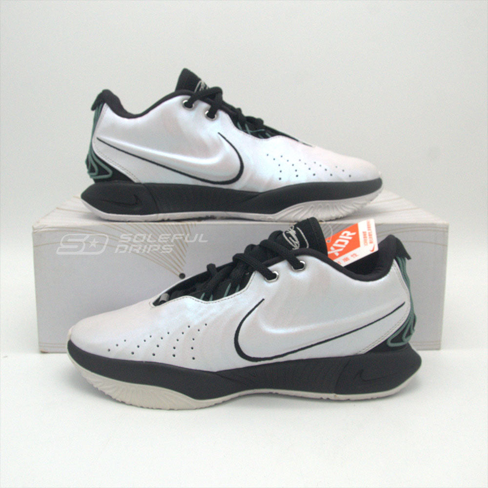 Lebron 21 'Conchiolin'