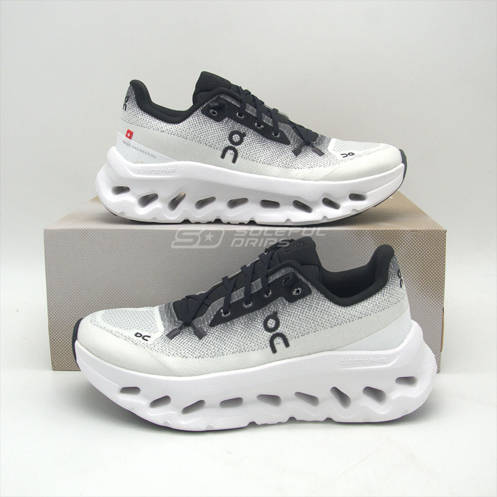Cloudtilt Women's 'Black Ivory'