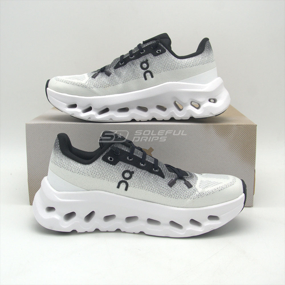 Cloudtilt Women's 'Black Ivory'
