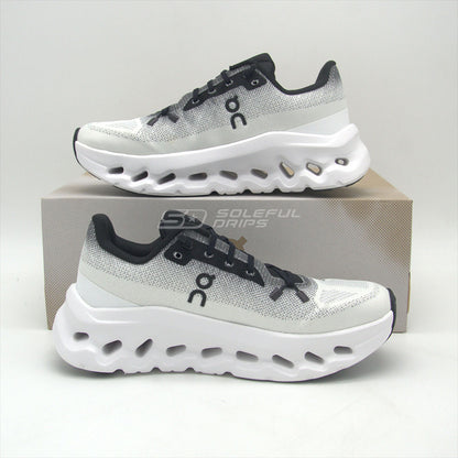 Cloudtilt Women's 'Black Ivory'