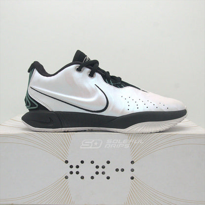 Lebron 21 'Conchiolin'