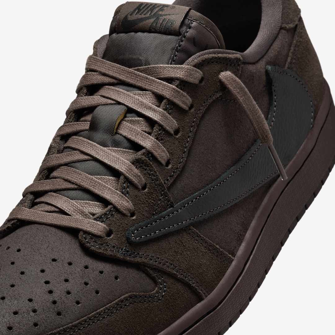 Jordan 1 Retro Low OG SP Travis Scott 'Velvet Brown' [PRE-ORDER]