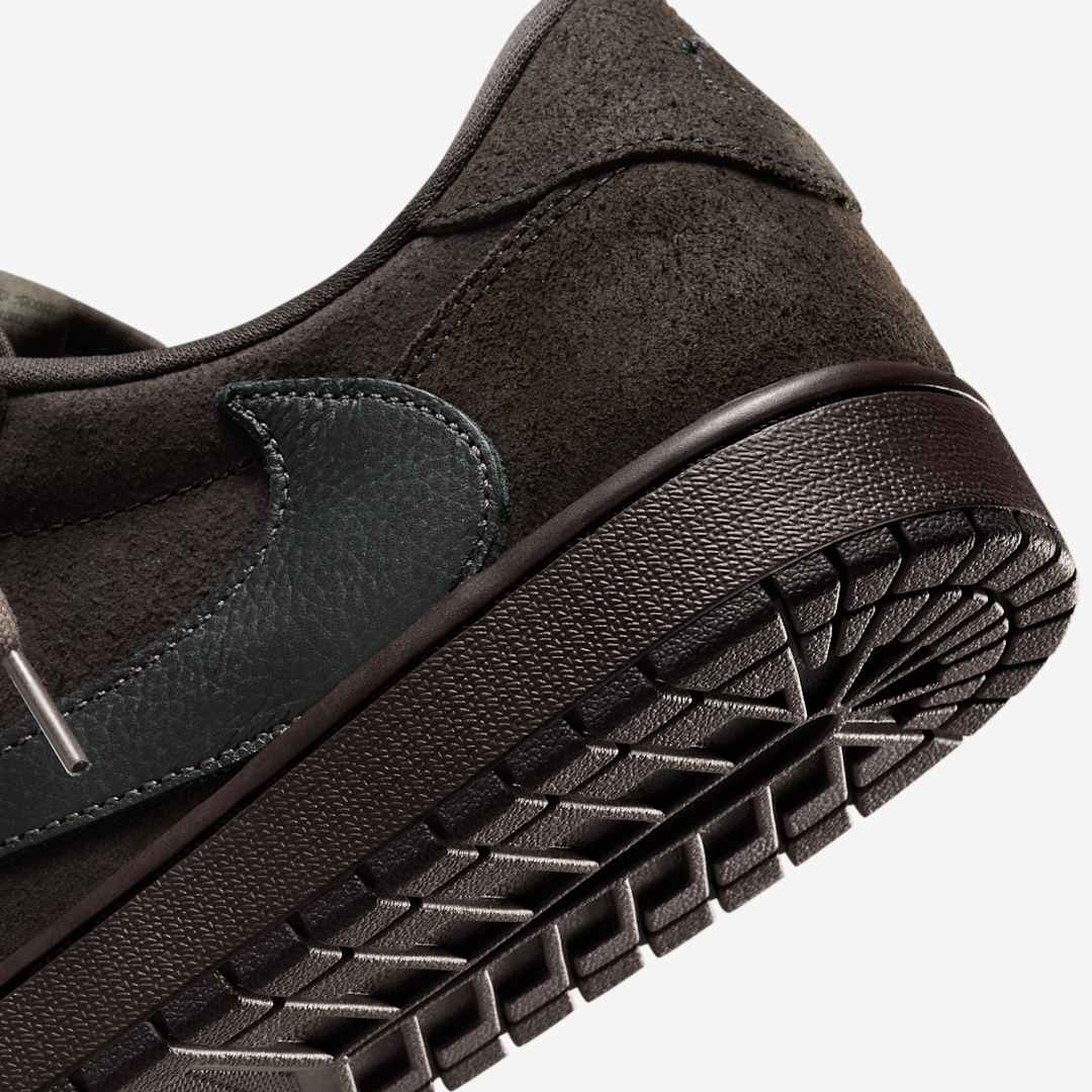 Jordan 1 Retro Low OG SP Travis Scott 'Velvet Brown' [PRE-ORDER]