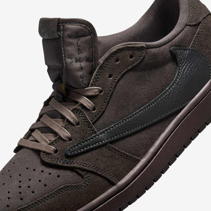 Jordan 1 Retro Low OG SP Travis Scott 'Velvet Brown' [PRE-ORDER]